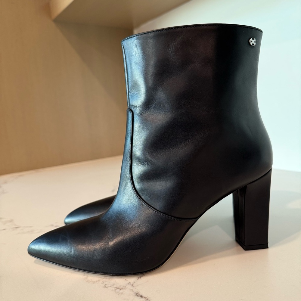 Leather Pointed-Toe Block Heel Ankle Boots - Black